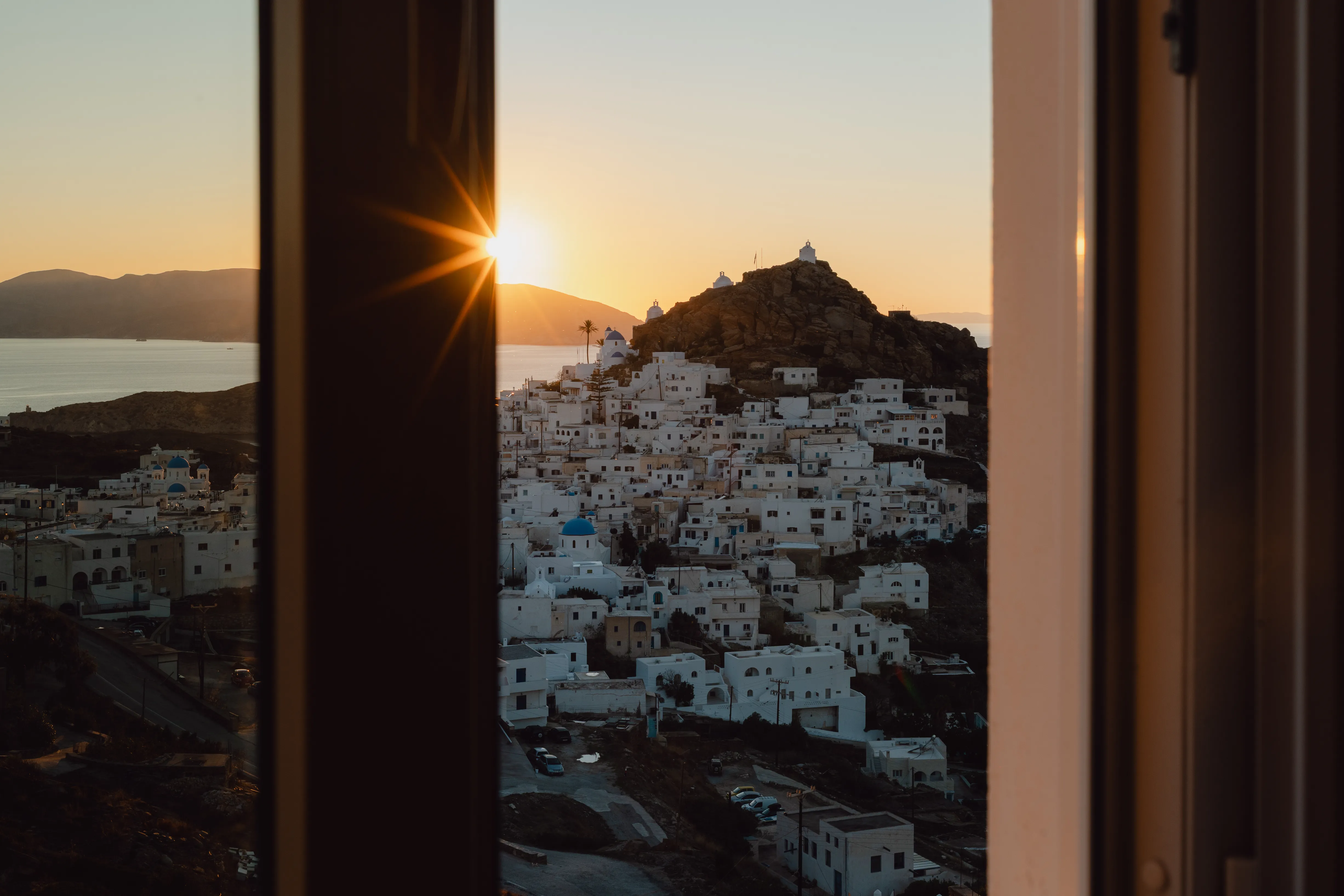 SkalaSunset comfort studio window view of Chora Ios at sunrise